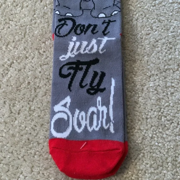 Disney Parks Dumbo Socks (Don’t Just Fly Soar!) New With Tags. Ladies Size 5-10 - Picture 4 of 7
